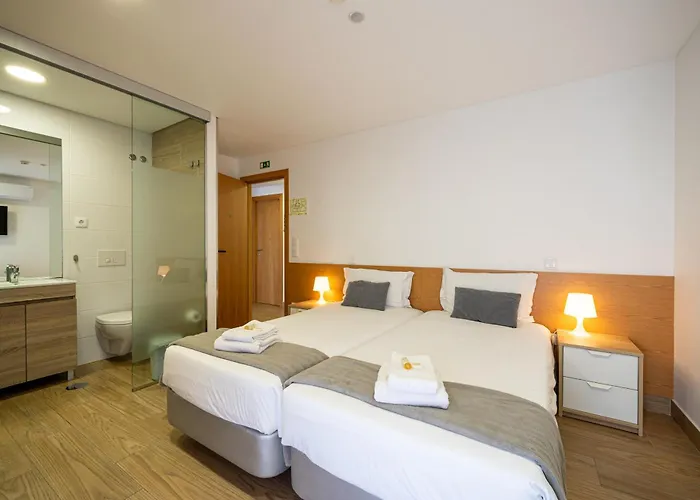 3 Casa de hóspedes São João da Madeira